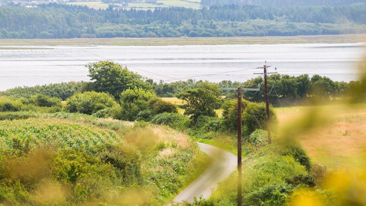 Tan Yr Allt Llangadwaladr  المظهر الخارجي الصورة